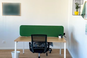 Open Space - 33110 - 9 postes - 300€