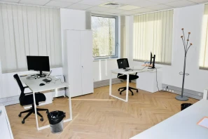 Bureau privé - 91140 - 5 postes - 2500€