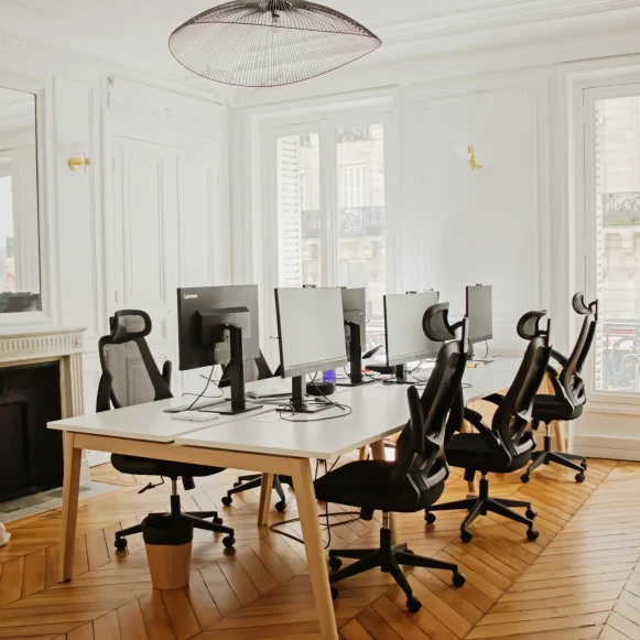 Espace indépendant 147 m² 24 postes Location bureau Rue de Châteaudun Paris 75009 - photo 1