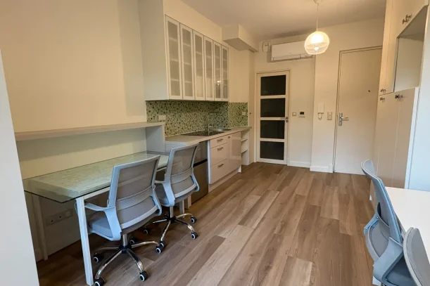 Bureau privé - 75012 - 4 postes - 1450€