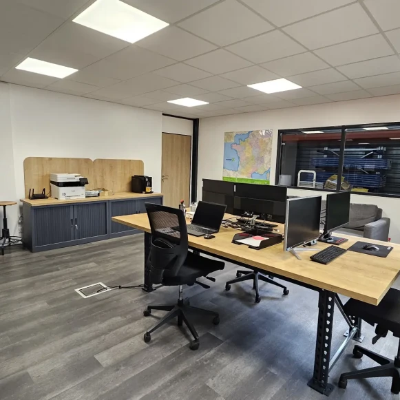 Bureau privé 35 m² 4 postes Location bureau Rue Jean Rostand Combs-la-Ville 77380 - photo 2