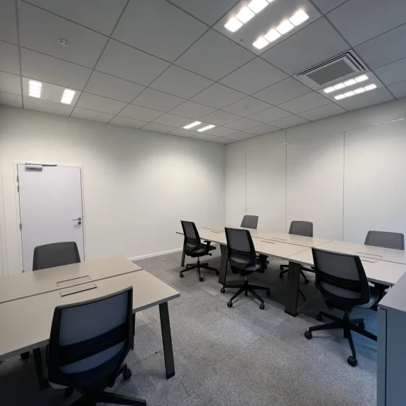 Bureau privé 12 m² 2 postes Coworking Avenue de Paris Villejuif 94800 - photo 5