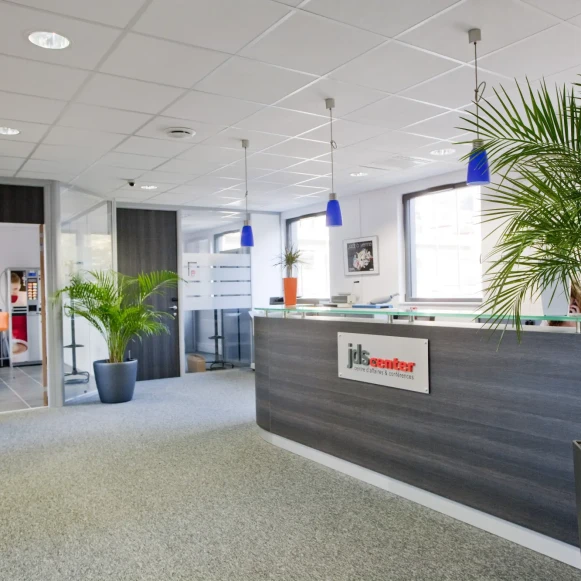 Bureau privé 18 m² 3 postes Location bureau Avenue Général Leclerc Vienne 38200 - photo 2