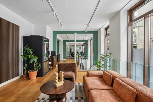 Espace indépendant - 75011 - 54 postes - 22900€