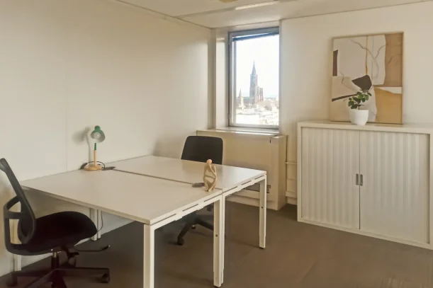 Bureau privé - 67000 - 4 postes - 1670€