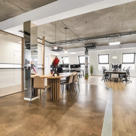 Espace indépendant 280 m² 38 postes Location bureau Rue Adam Ledoux Courbevoie 92400 - photo 3