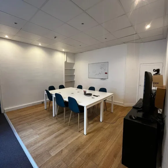 Espace indépendant 150 m² 15 postes Location bureau Rue de la Michodière Paris 75002 - photo 2