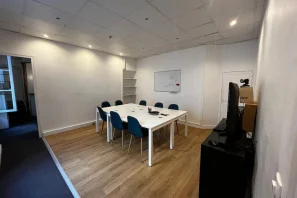 Espace indépendant - 75002 - 14 postes - 9000€