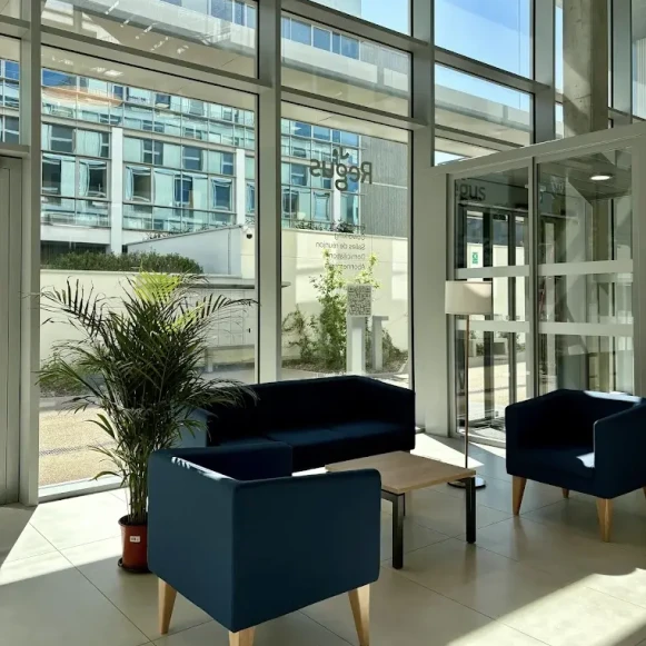 Bureau privé 4 m² 1 poste Location bureau Avenue Rockefeller Lyon 69008 - photo 3