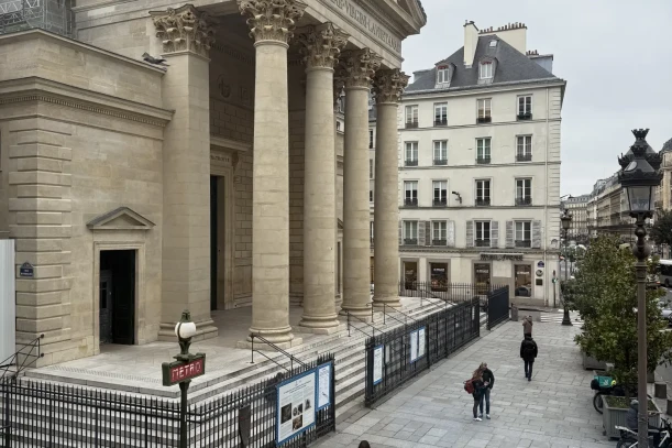 Bureau privé - 75009 - 4 postes - 1750€