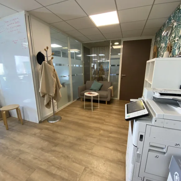 Bureau privé 30 m² 7 postes Location bureau Rue Jules Guesde Levallois-Perret 92300 - photo 5