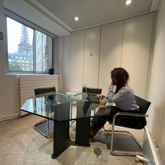 Open Space  3 postes Coworking Avenue Rapp Paris 75007 - photo 4