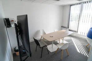 Espace indépendant - 75013 - 6 postes - 3000€