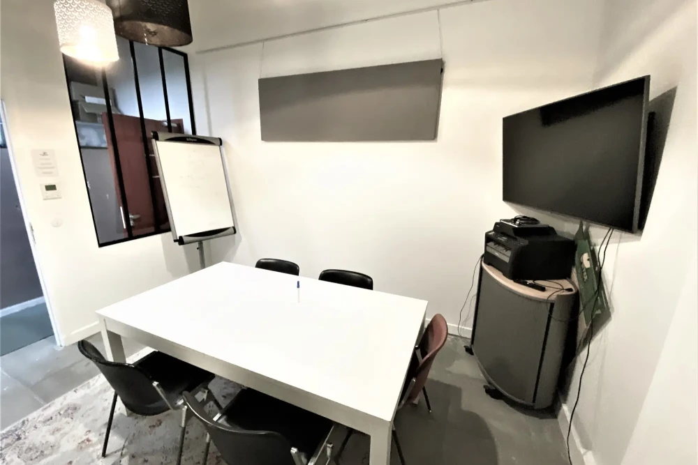 Bureau privé - 75010 - 5 postes - 2250€