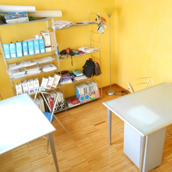 Bureau privé 11 m² 2 postes Location bureau Rue du Faubourg Saint-Antoine Paris 75011 - photo 2