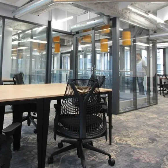 Bureau privé 22 m² 6 postes Coworking Rue Bréguet Paris 75011 - photo 1