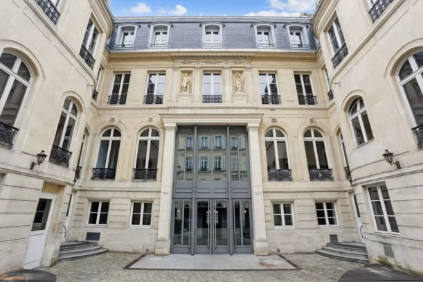 Espace indépendant - 75009 - 195 postes - 130333€