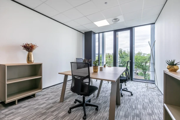 Bureau privé - 33700 - 3 postes - 1300€