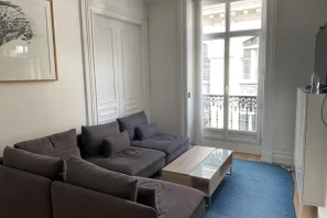 Bureau privé - 75009 - 5 postes - 2500€