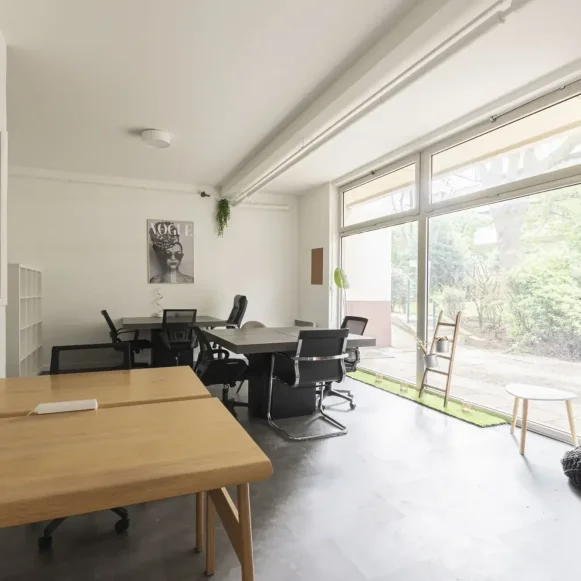 Espace indépendant 80 m² 11 postes Location bureau Avenue Jean Aicard Paris 75011 - photo 4