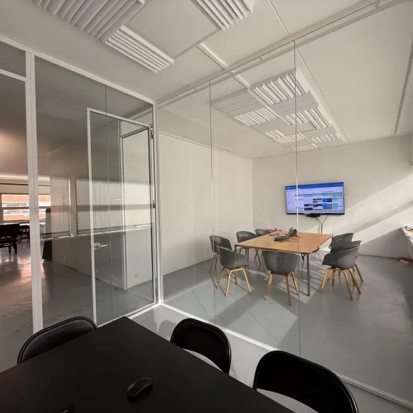 Bureau privé 100 m² 16 postes Location bureau Rue d'Aubervilliers Paris 75019 - photo 3