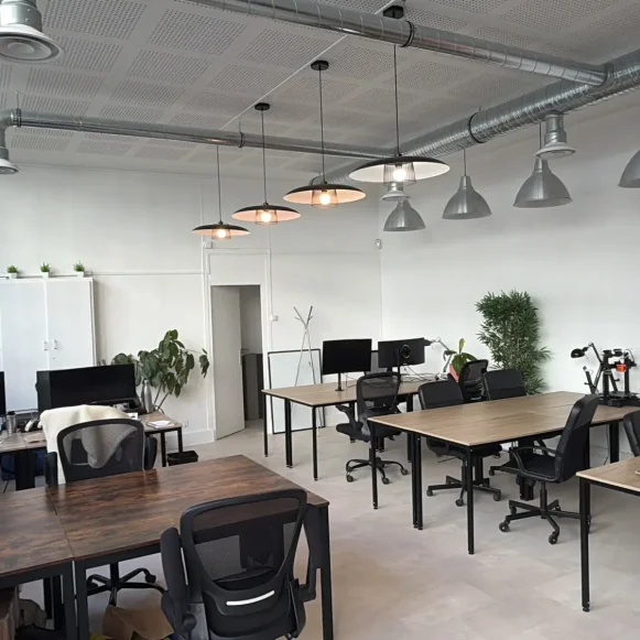 Open Space  6 postes Location bureau Rue Oberkampf Paris 75011 - photo 1