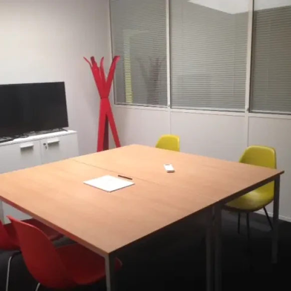 Bureau privé 22 m² 3 postes Location bureau Avenue Joannes Masset Lyon 69009 - photo 2