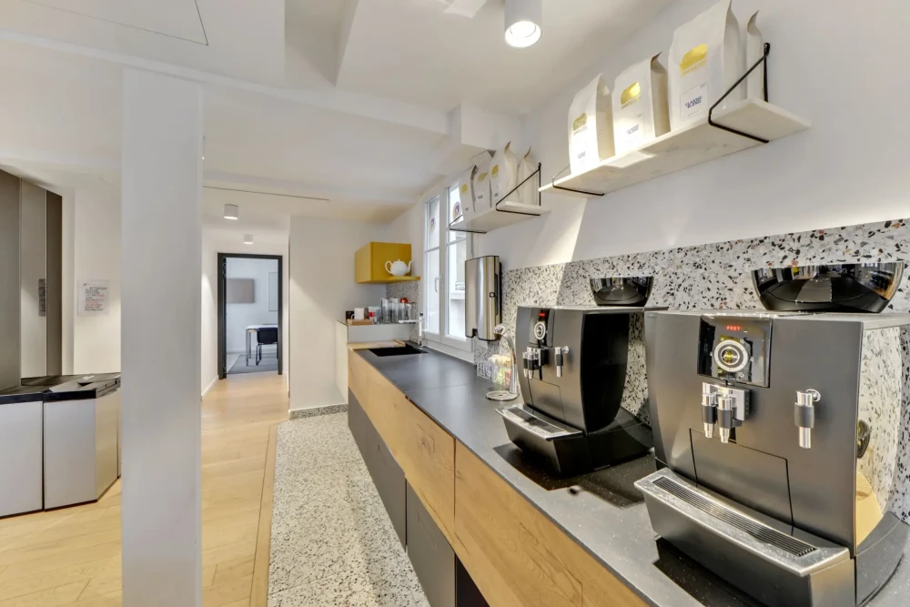 Espace indépendant - 75016 - 105 postes - 55000€