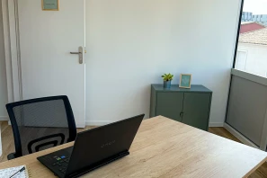 Bureau privé - 33110 - 1 poste - 490€