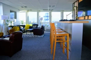 Bureau privé - 92110 - 3 postes - 930€