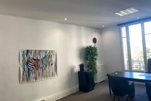 Bureau privé - 75008 - 4 postes - 1900€