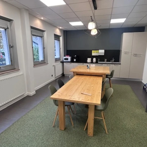 Bureau privé 16 m² 2 postes Location bureau Avenue du Grand Arietaz Chambéry 73000 - photo 4