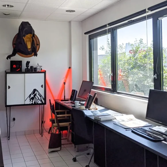 Bureau privé 14 m² 3 postes Coworking Rue Jacobi-Netter Strasbourg 67200 - photo 2