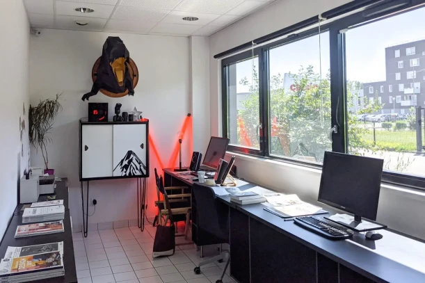 Bureau privé - 67200 - 3 postes - 400€