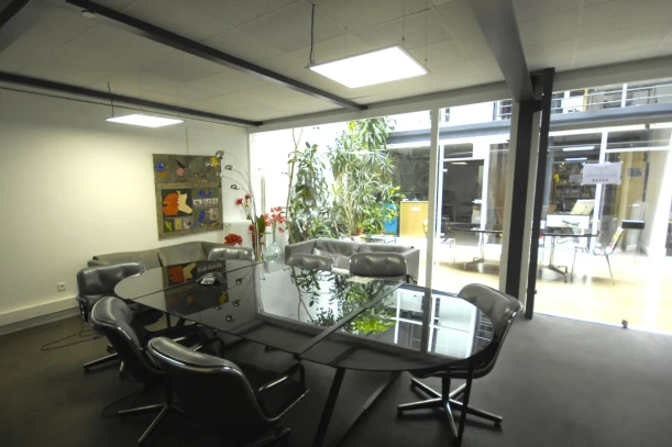 Bureau privé - 75017 - 3 postes - 1550€