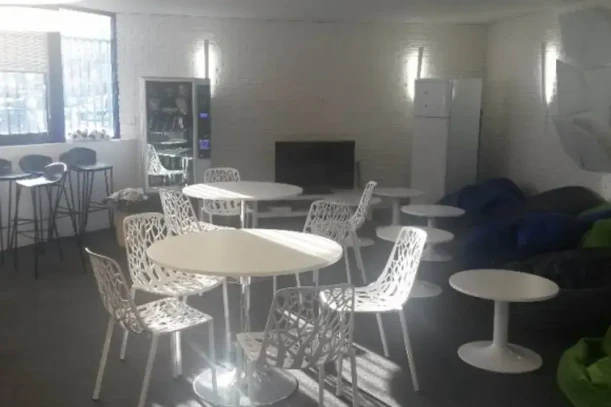 Bureau privé - 31100 - 7 postes - 1008€