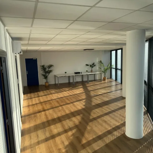 Bureau privé 213 m² 10 postes Location bureau Rue Nicolas Appert Lognes 77185 - photo 3