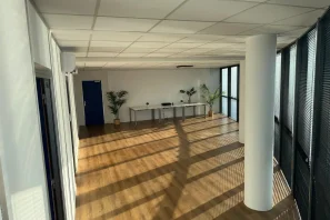 Bureau privé - 77185 - 5 postes - 750€