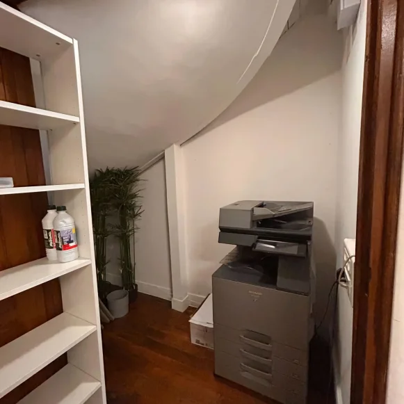 Espace indépendant 72 m² 15 postes Location bureau Boulevard de Sébastopol Paris 75003 - photo 5