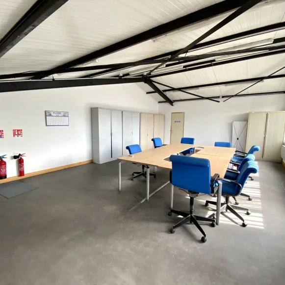 Espace indépendant 260 m² 50 postes Location bureau Rue de Stalingrad Montreuil 93100 - photo 1