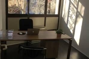 Bureau privé - 13700 - 1 poste - 300€