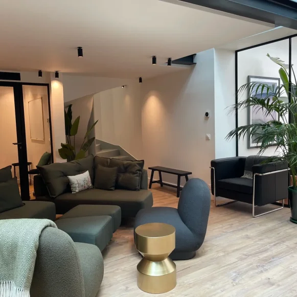 Bureau privé 570 m² 70 postes Location bureau Rue Lacuée Paris 75012 - photo 3