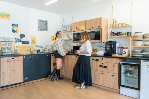 Bureau privé - 35000 - 2 postes - 450€