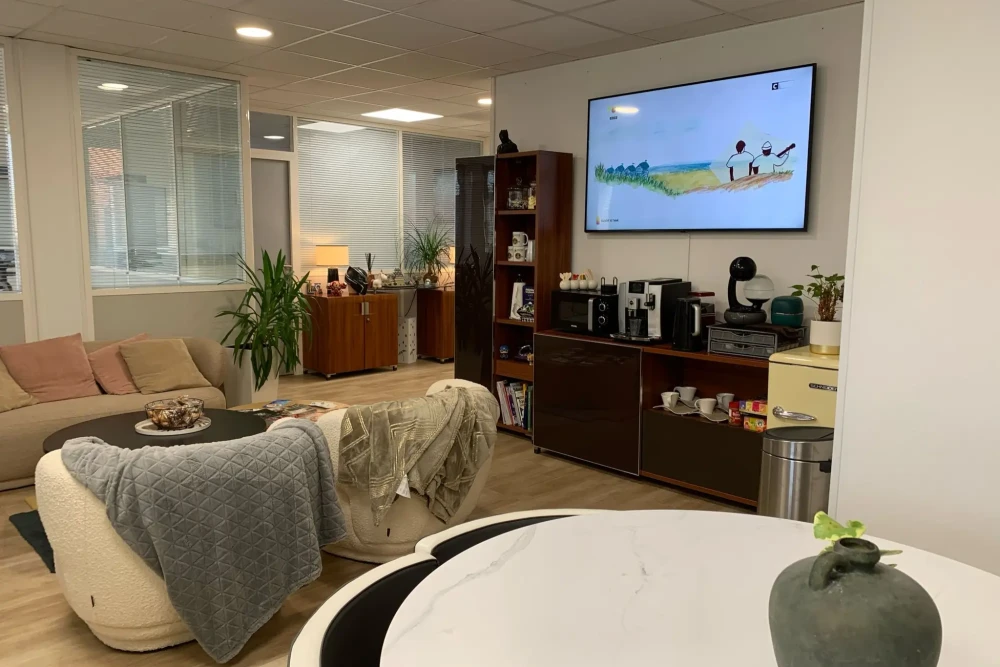 Bureau privé - 31670 - 1 poste - 590€