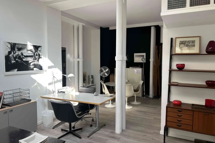 Espace indépendant - 75011 - 20 postes - 8600€