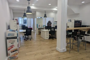 Open Space - 75002 - 4 postes - 400€