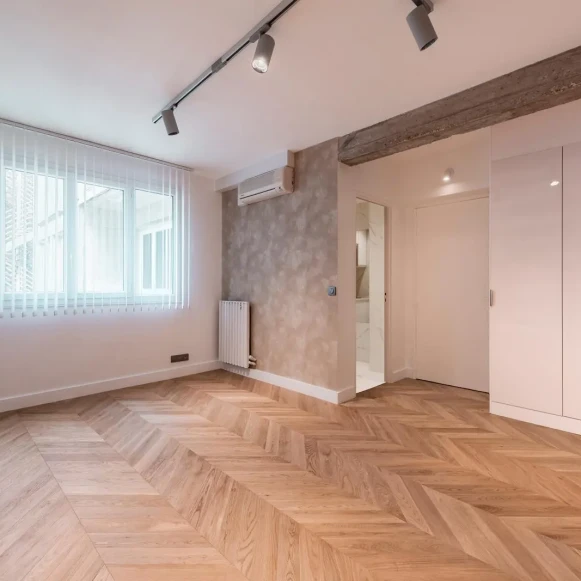 Espace indépendant 35 m² 6 postes Location bureau Rue du Faubourg Saint-Honoré Paris 75008 - photo 4