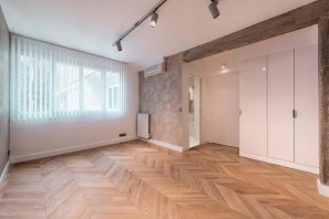 Espace indépendant - 75008 - 6 postes - 2200€