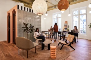 Open Space - 75008 - 4 postes - 350€
