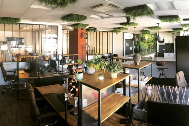 Bureau privé - 67100 - 3 postes - 600€